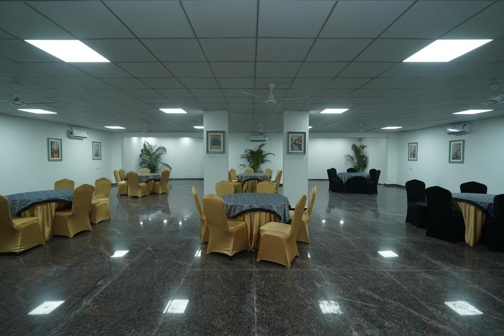 Posh Garden Inn Artemis Hospital Road Gurgaon Eksteriør bilde