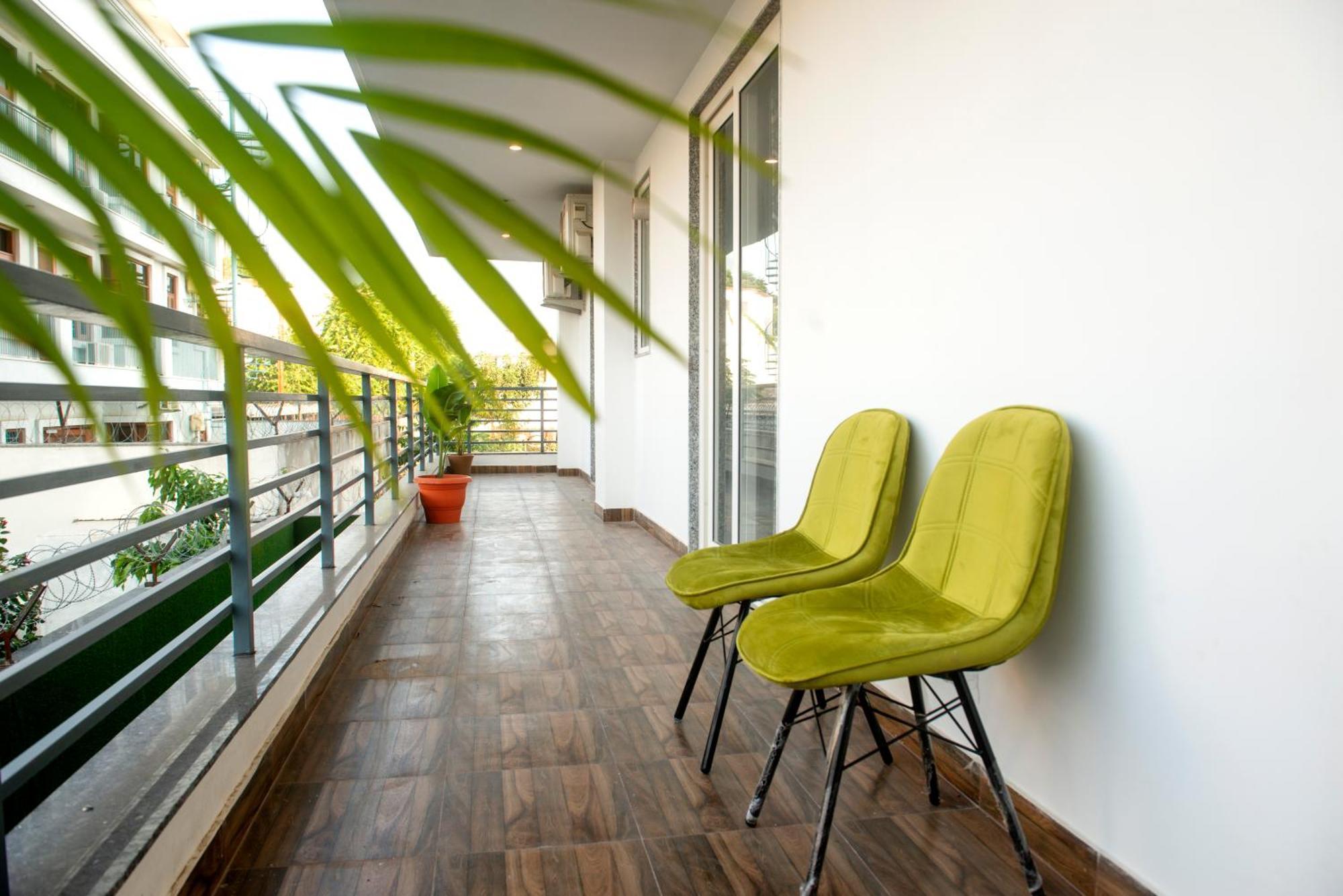 Posh Garden Inn Artemis Hospital Road Gurgaon Eksteriør bilde