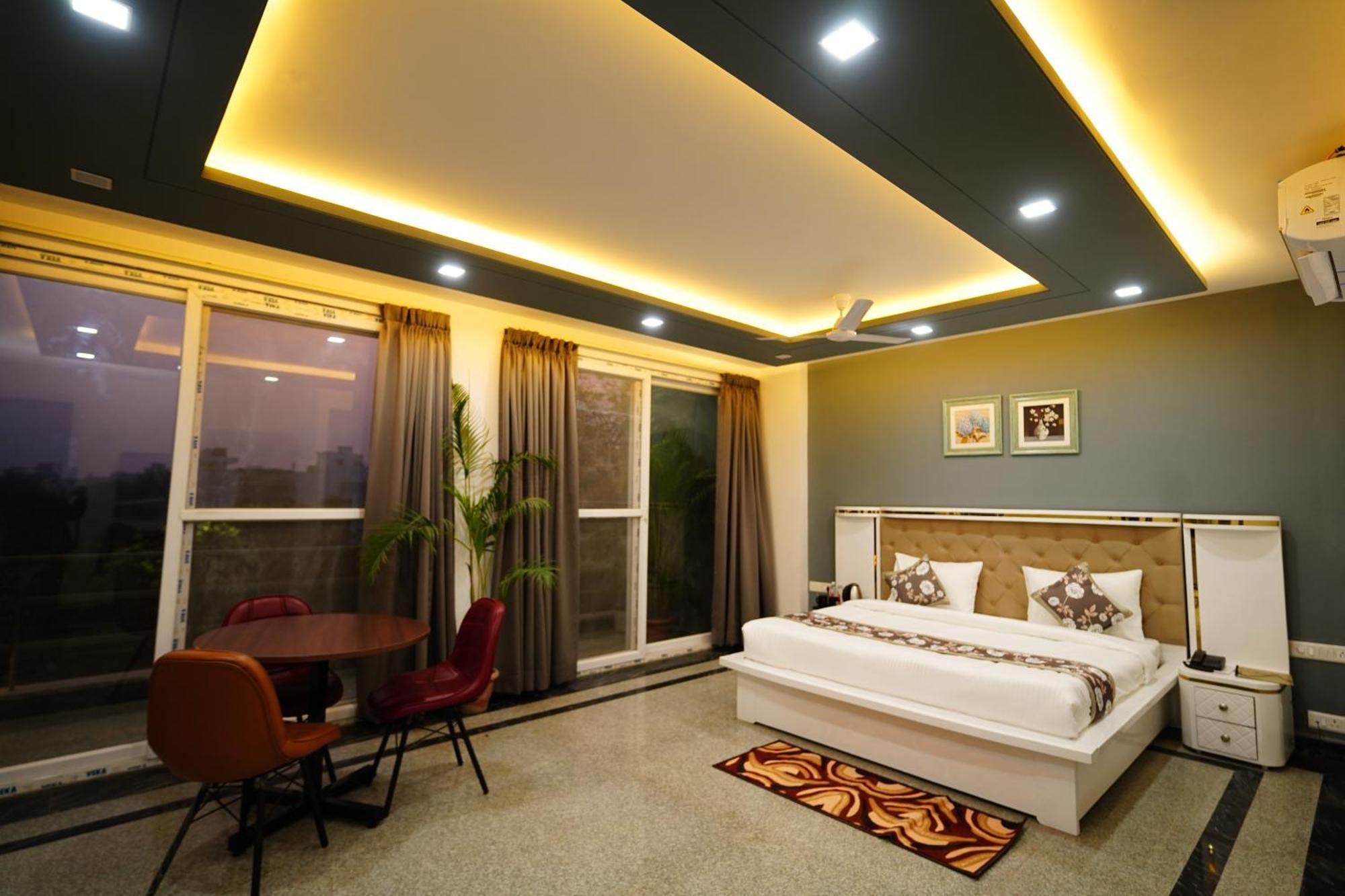Posh Garden Inn Artemis Hospital Road Gurgaon Eksteriør bilde
