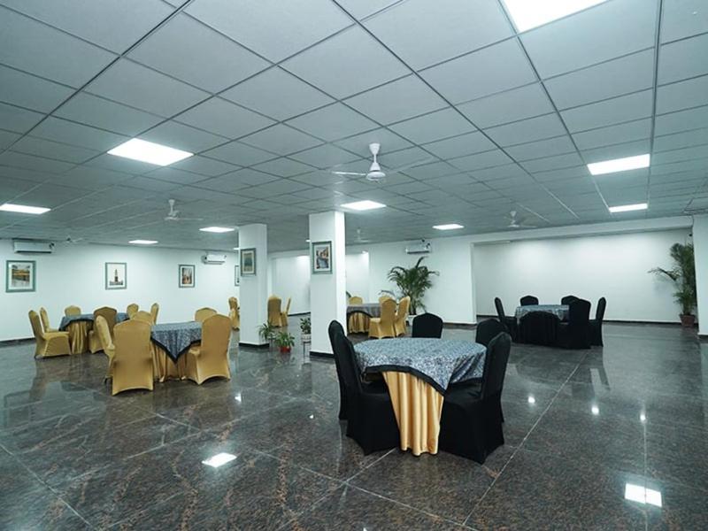 Posh Garden Inn Artemis Hospital Road Gurgaon Eksteriør bilde