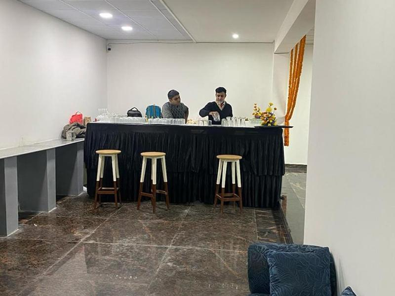 Posh Garden Inn Artemis Hospital Road Gurgaon Eksteriør bilde